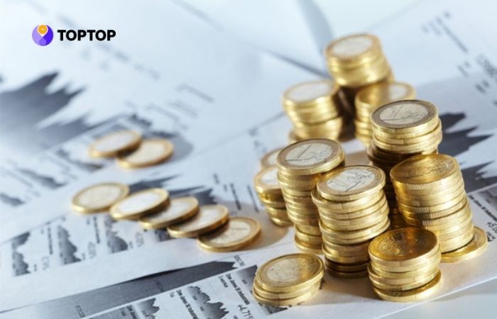 Mức cung tiền do Nhà nước kiểm soát, trong khi cầu tiền phản ánh nhu cầu giao dịch của xã hội