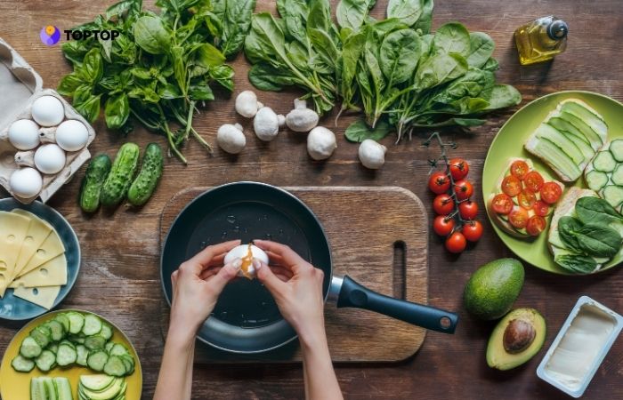 Tự nấu ăn tại nhà là cách tiết kiệm tiền đơn giản mà bất cứ ai cũng có thể làm được