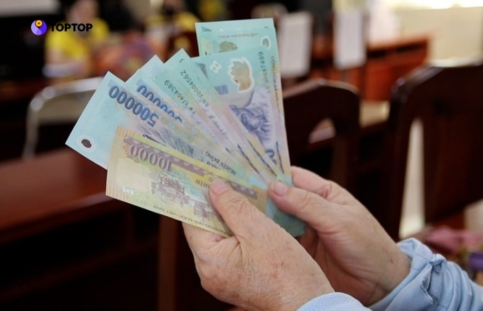 Người lao động có tổng thu nhập 8 triệu cần đóng 630.000 đồng/tháng tiền bảo hiểm