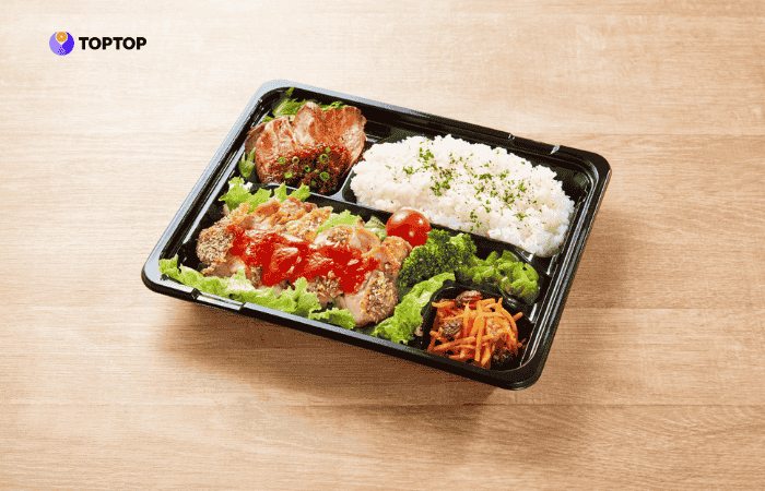 Mang cơm đi làm là một trong những cách tiết kiệm tiền hiệu quả