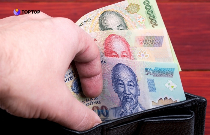 Người lao động lương 9 triệu cần đóng bảo hiểm mức 945.000 đồng/tháng